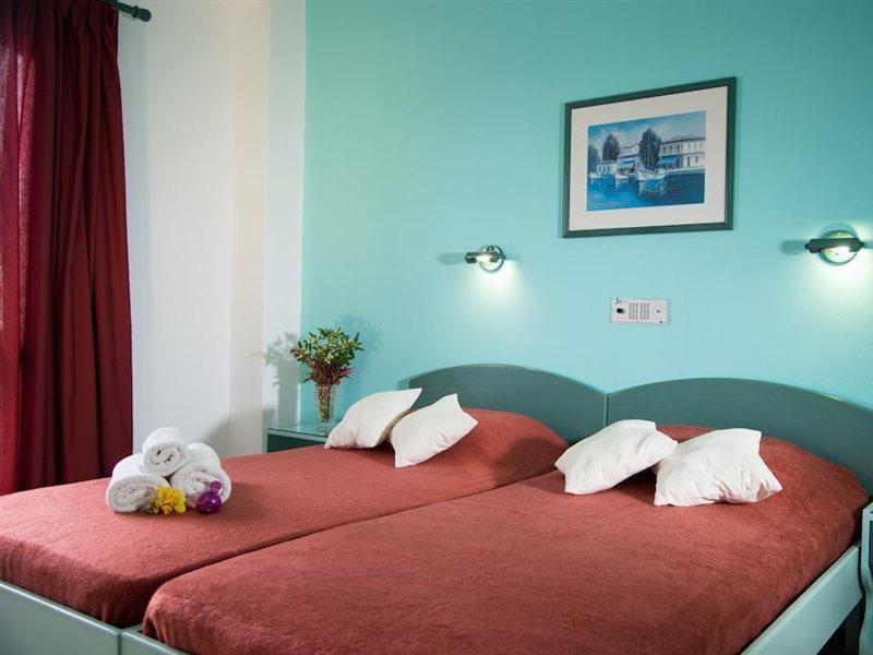 Theoni Apartments Malia Esterno foto