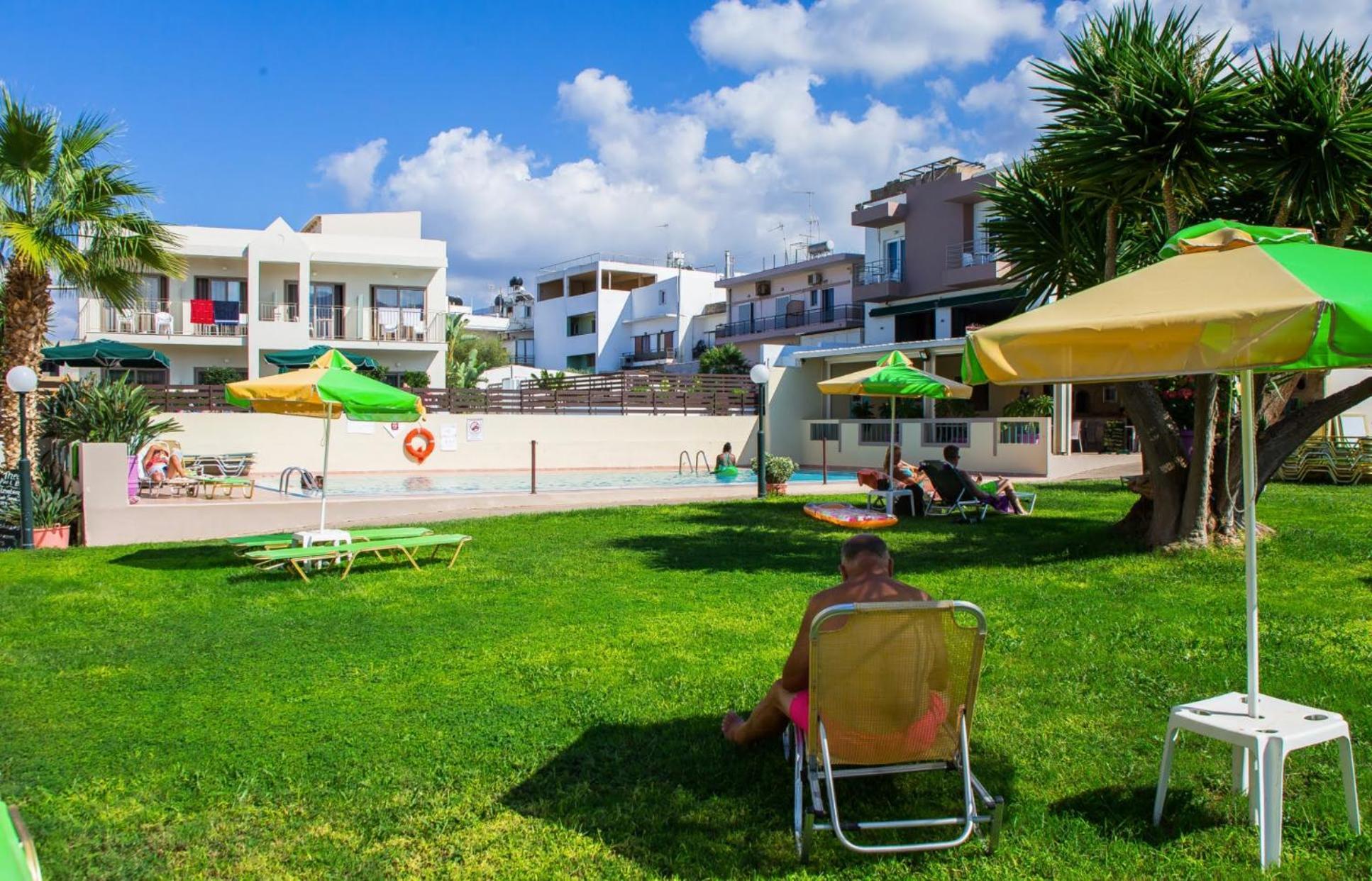 Theoni Apartments Malia Esterno foto