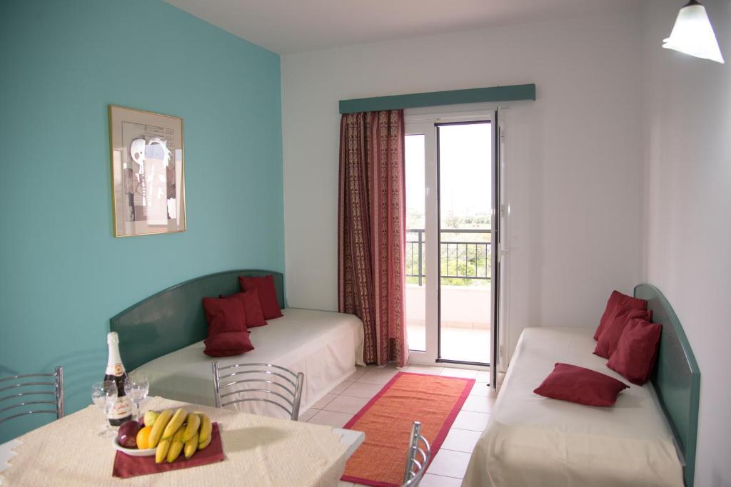 Theoni Apartments Malia Esterno foto