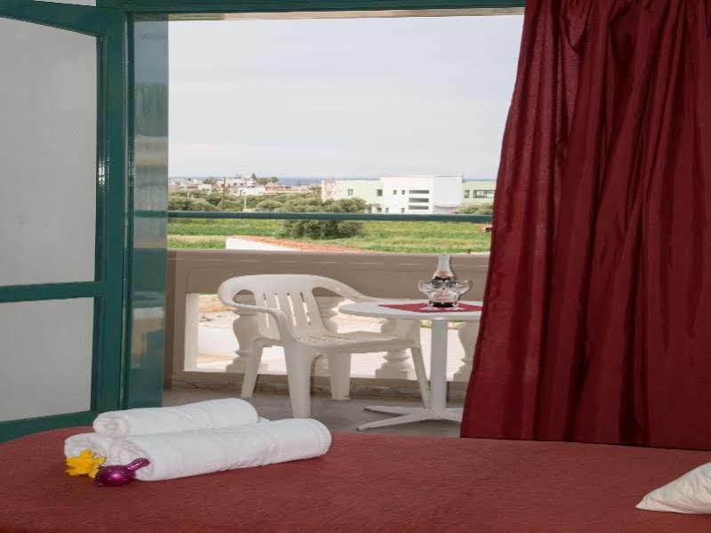 Theoni Apartments Malia Esterno foto