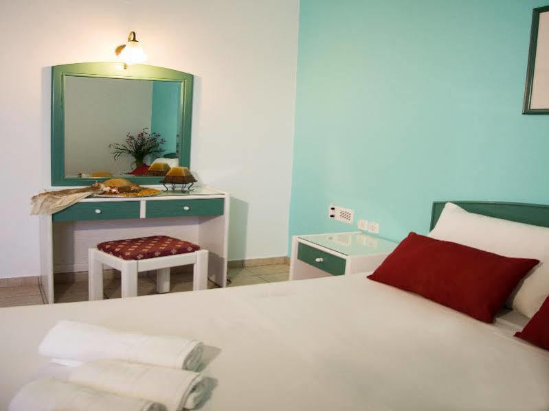 Theoni Apartments Malia Esterno foto